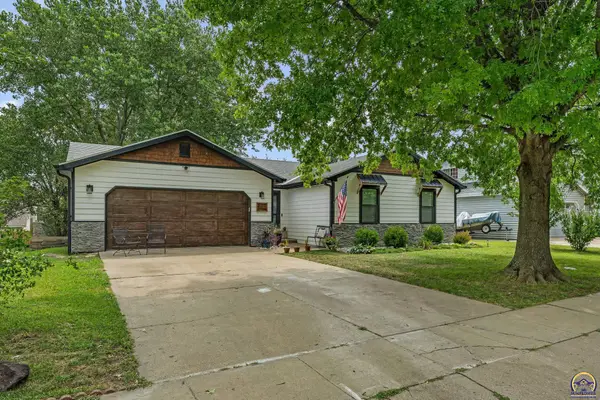 200 Sharon Dr, Lawrence, KS 66049