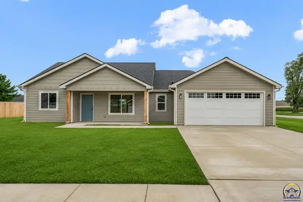 1929 NW Waldo Way, Topeka, KS 66608