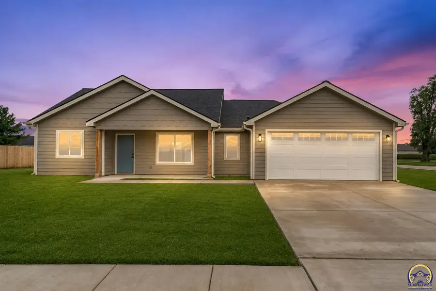 1929 NW Waldo Way, Topeka, KS 66608 - #2