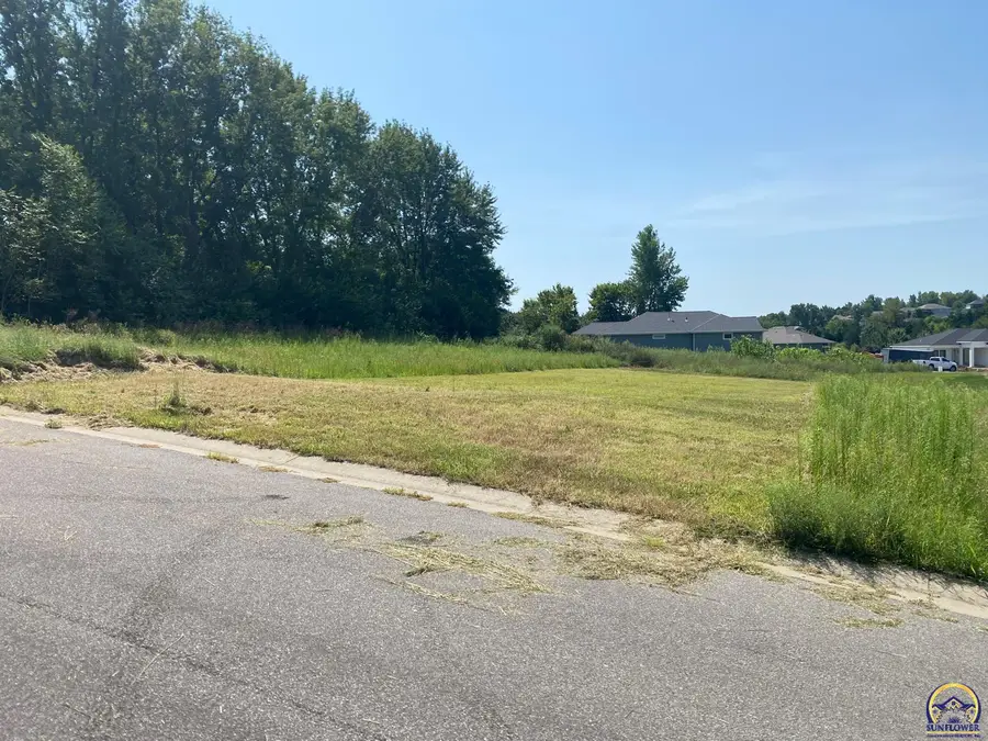 6205 SW 46th St, Topeka, KS 66610 - #2