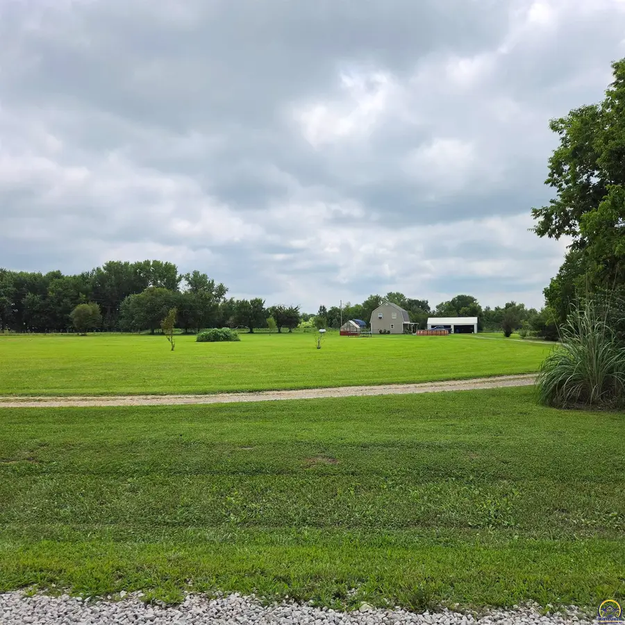 5655 94th St, Meriden, KS 66512 - #2