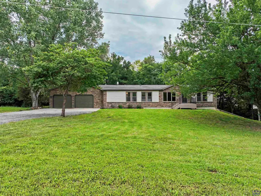 508 NW 62nd St, Topeka, KS 66617 - #2