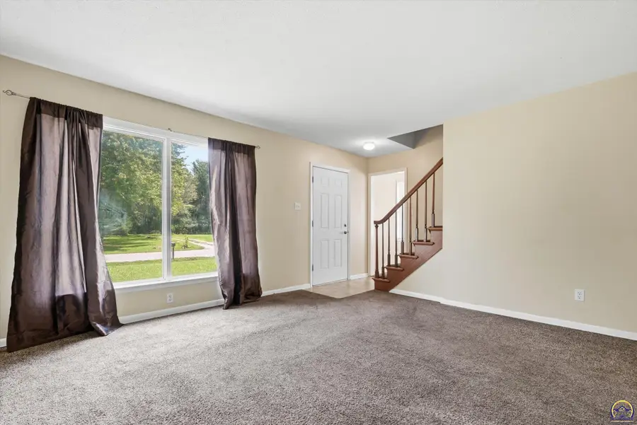 285 NE Sumner St, Topeka, KS 66616 - #3
