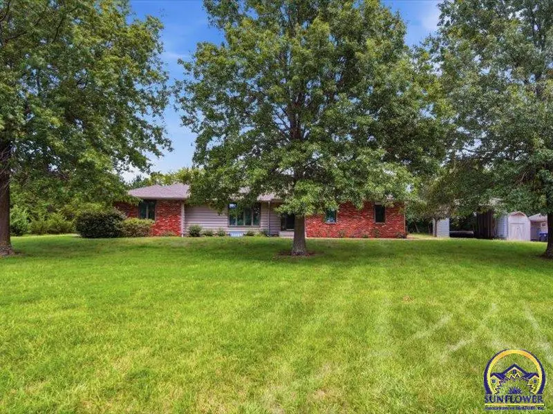 8822 SW 37th St, Topeka, KS 66614 - #1