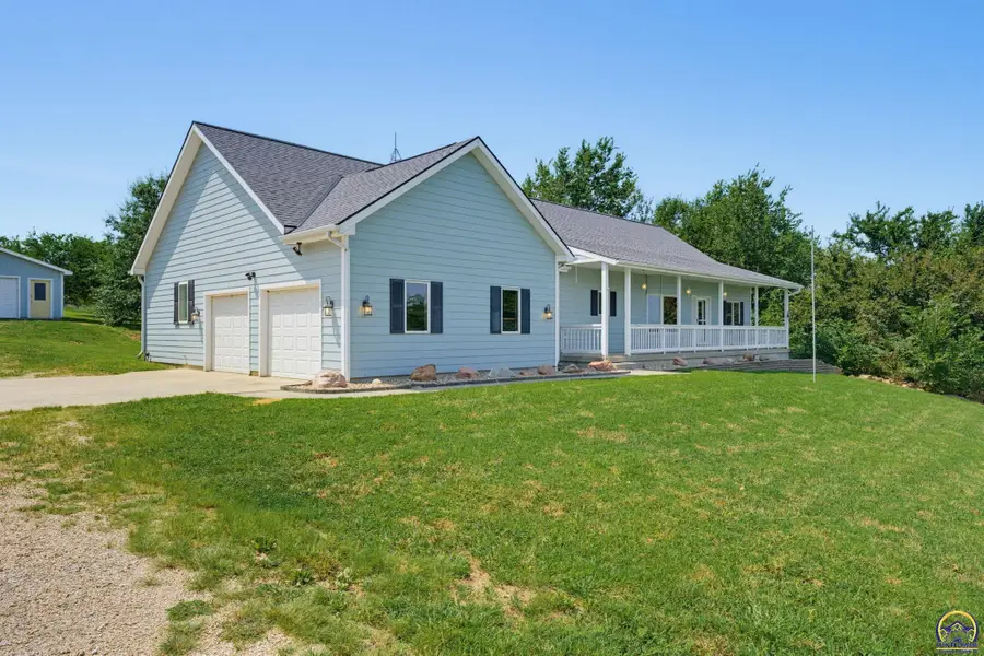 12211 SW 57th St, Topeka, KS 66610 - #2