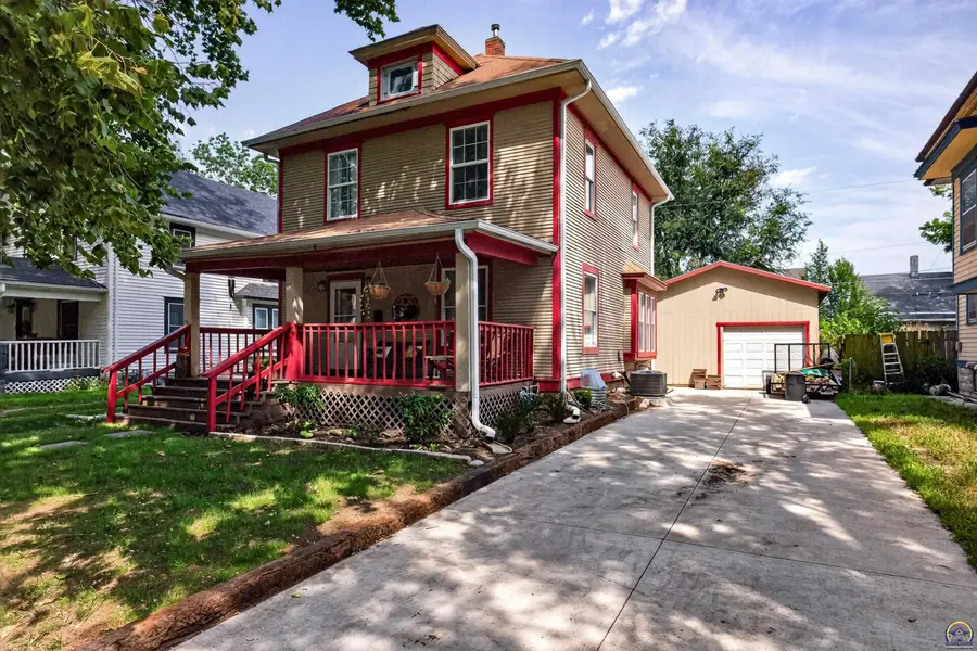 1228 SW Garfield Ave, Topeka, KS 66604 - #2