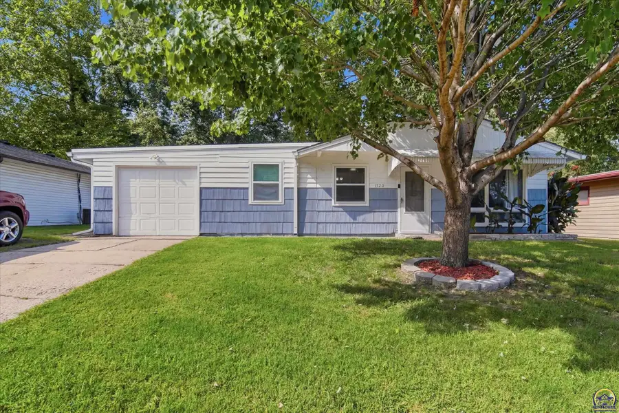 1720 SE 31st St, Topeka, KS 66605 - #2