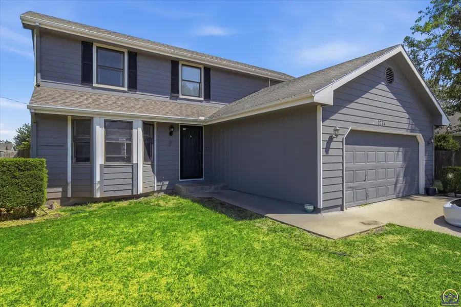 2734 SW Stutley Rd, Topeka, KS 66614 - #2