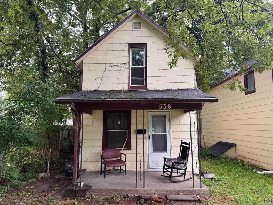 538 NE Grattan St, Topeka, KS 66616 - #2