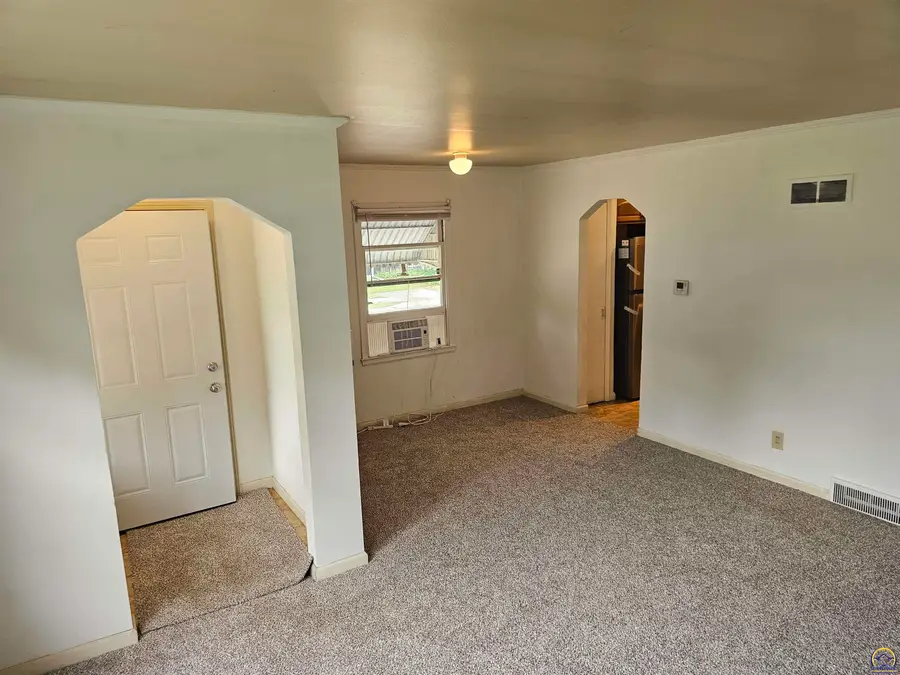 1200 SW Frazier Ave, Topeka, KS 66604-3337 - #3