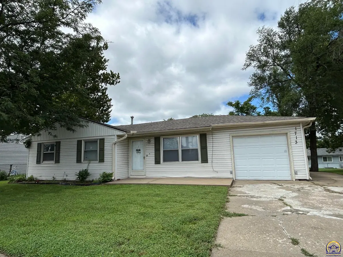 1713 SW Fairlawn Rd, Topeka, KS 66604 - #1