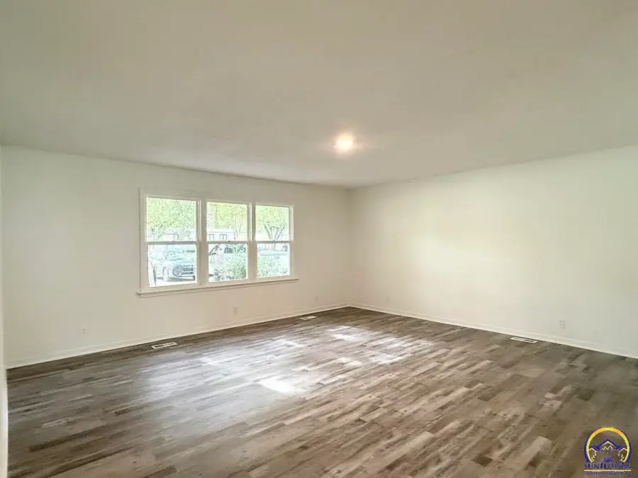 150 N Main St, Rossville, KS 66533 - #2