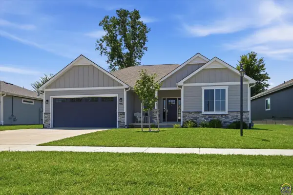 7721 SW 24th Ter, Topeka, KS 66614