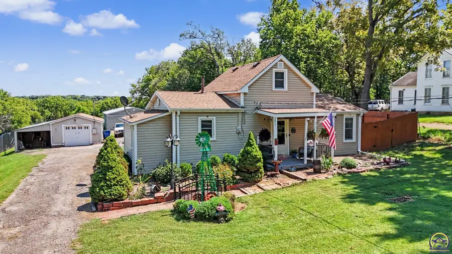 528 Whitfield, Lecompton, KS 66050 - #2