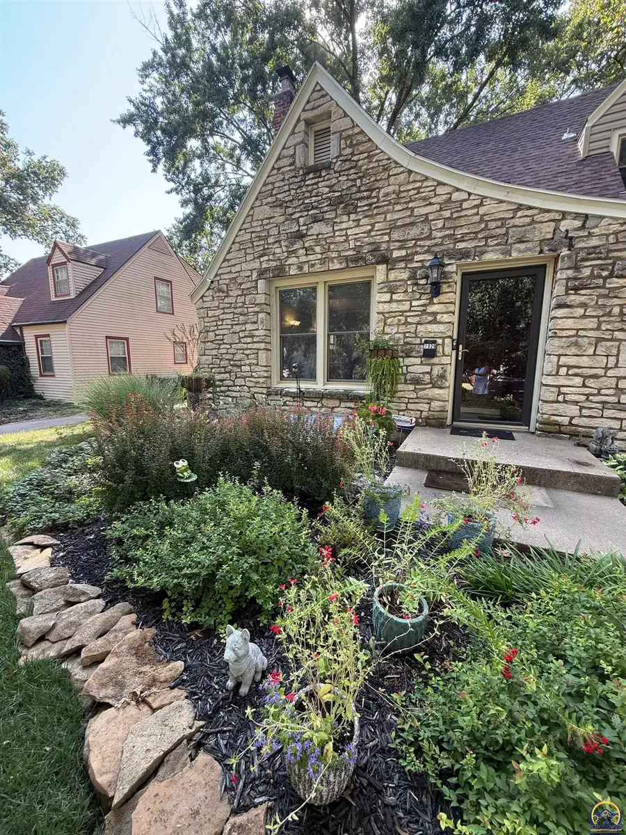 1929 SW Webster Ave, Topeka, KS 66604 - #2