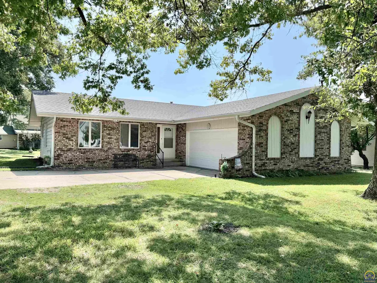 314 Maple St, Saint Marys, KS 66536 - #1