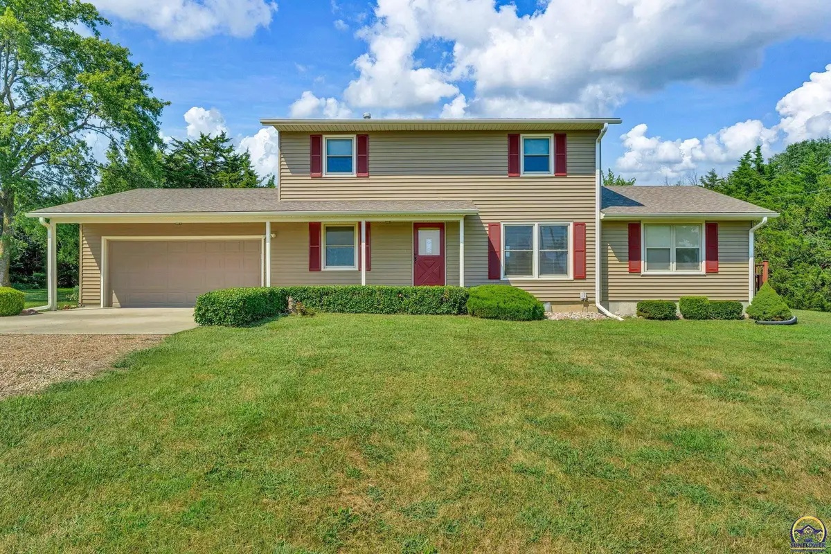 4436 SE 37th St, Topeka, KS 66605 - #1