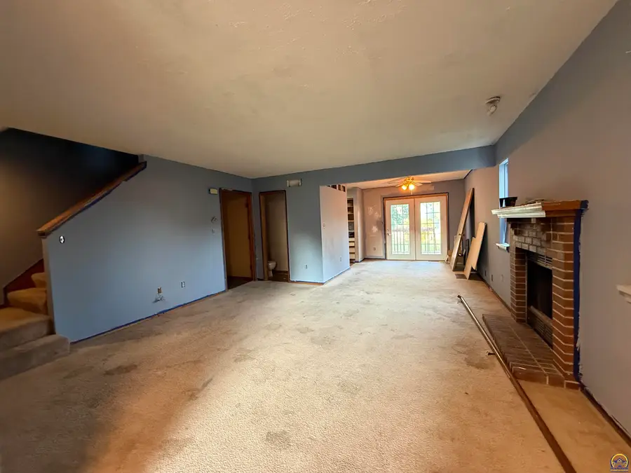 6105 SW 26th St #Unit B, Topeka, KS 66614 - #2