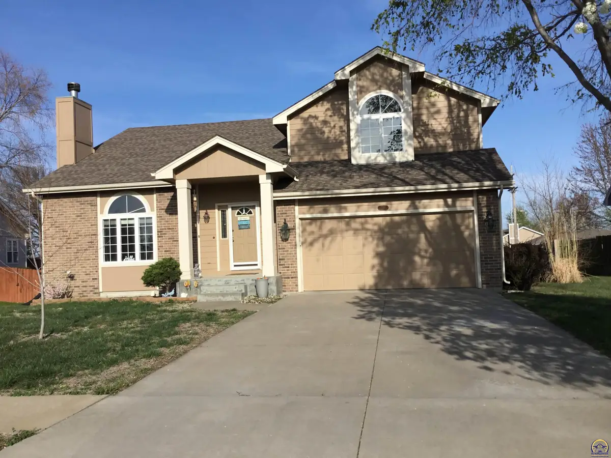 2522 SW Windermere Ct, Topeka, KS 66614 - #1