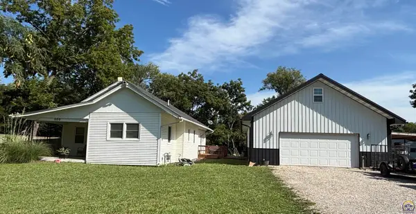 300 W Maple St, Hartford, KS 66854