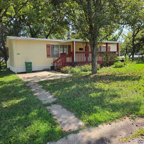 118 SE Willow Way, Topeka, KS 66609