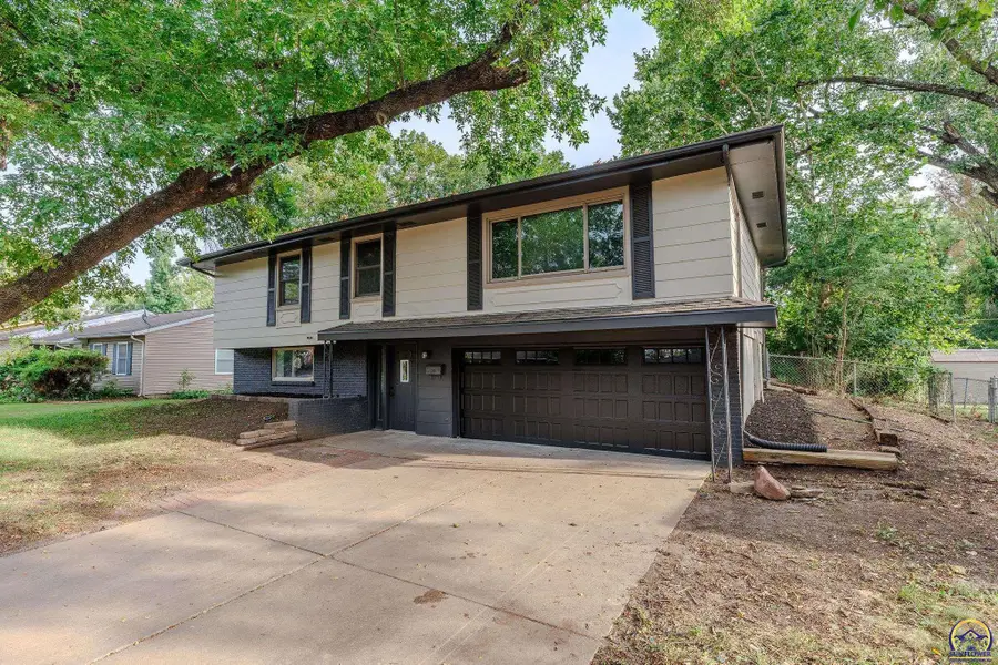 4337 SW 30th St, Topeka, KS 66614 - #3