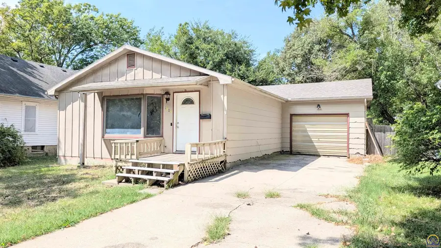 1305 Walnut St, Emporia, KS 66801 - #2