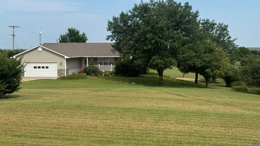 5335 Sumner Ct, Saint Marys, KS 66536 - #2