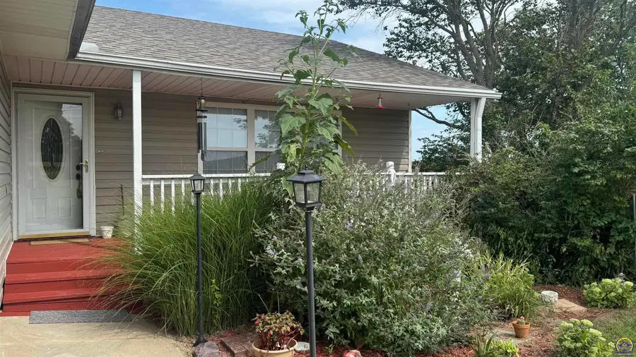 5335 Sumner Ct, Saint Marys, KS 66536 - #3