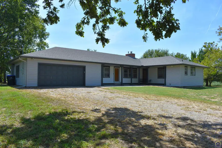 7725 NW 13th St, Topeka, KS 66618 - #2