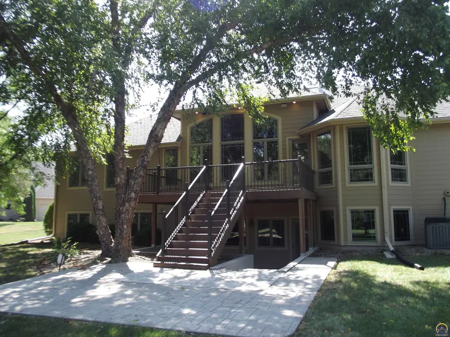 1128 SW Belmont Ln, Topeka, KS 66604 - #3