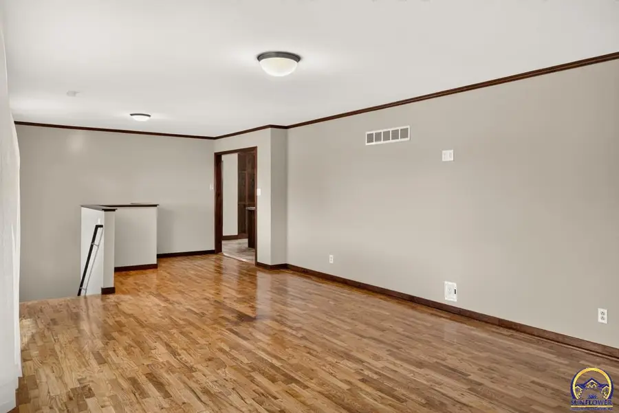 1210 NW 35th St, Topeka, KS 66618 - #2