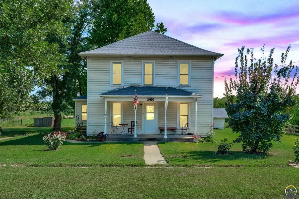6795 Half Mound Rd, Valley Falls, KS 66088 - #1