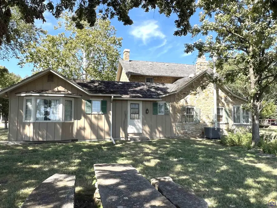 315 E Logan Ave, Emporia, KS 66801 - #3