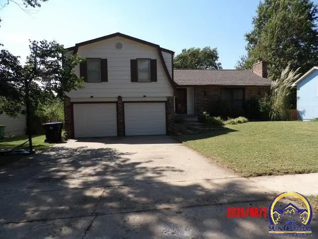3213 SW Kent St, Topeka, KS 66614 - #2