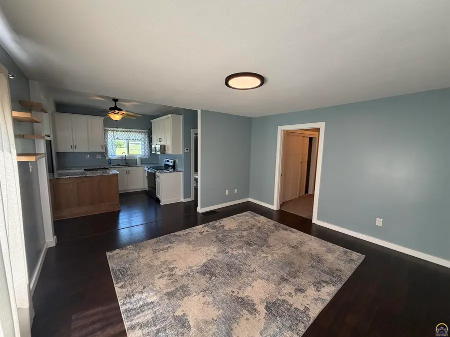 1101 W 5th St, Holton, KS 66436 - #3