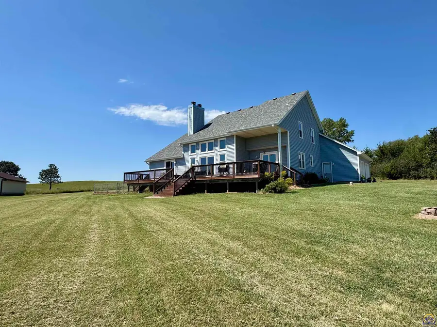 6249 NW Humphrey Rd, Topeka, KS 66618 - #3