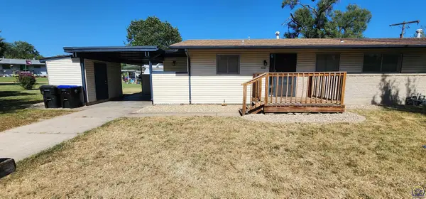 7012 SW Towerview Ln, Topeka, KS 66619