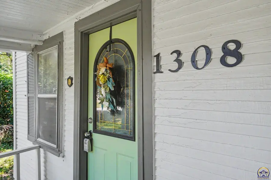 1308 Oak Hill Ave, Lawrence, KS 66044-3636 - #2