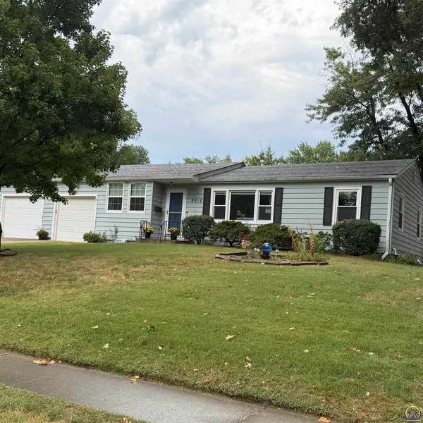 2416 SW Indian Trail, Topeka, KS 66614