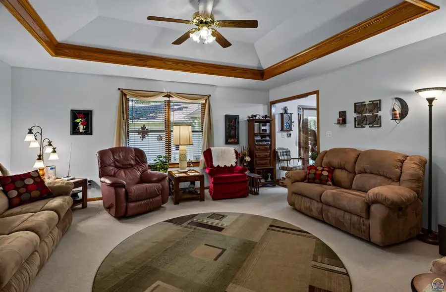 5920 NE Marple Dr, Topeka, KS 66617 - #3
