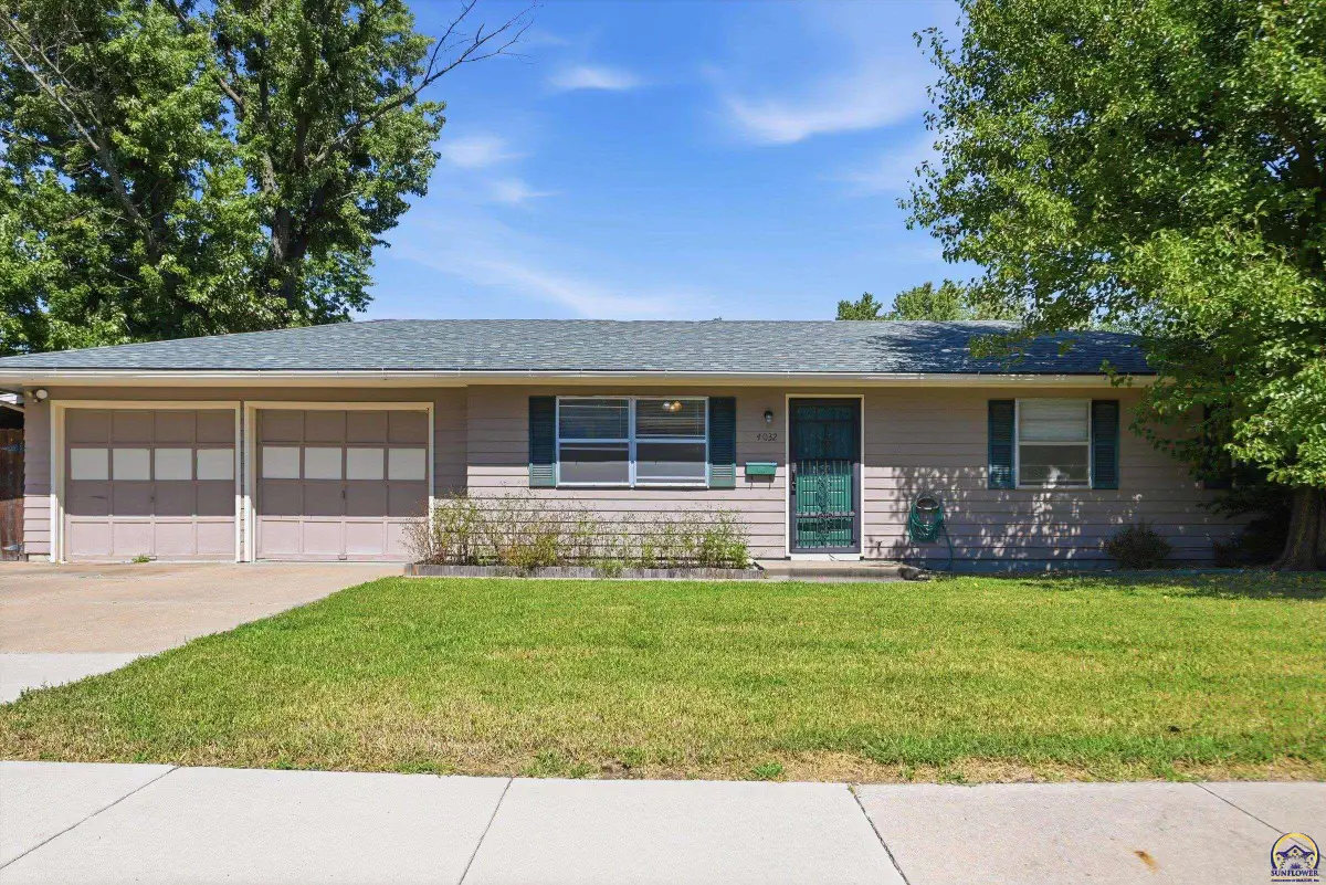 4032 SW 34th St, Topeka, KS 66614 - #1