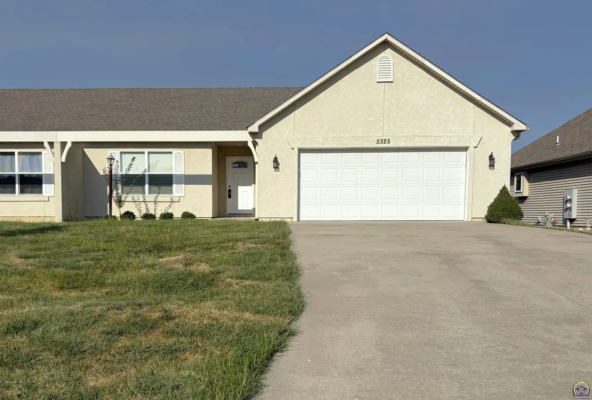 5325 NW Lana Ct, Topeka, KS 66618 - #1
