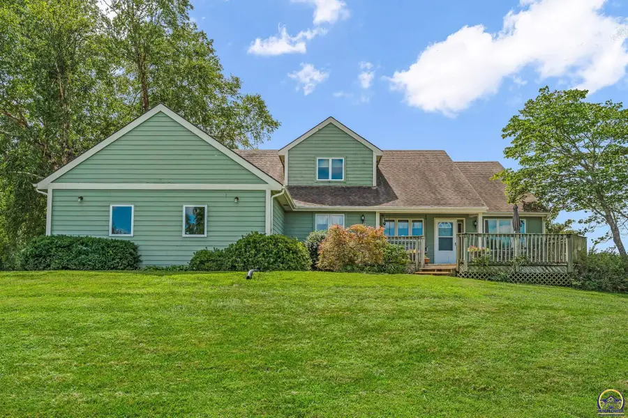 995 E 1549 Rd, Lawrence, KS 66046 - #2