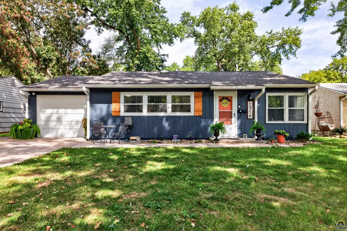 1516 SW Shunga Dr, Topeka, KS 66111 - #1