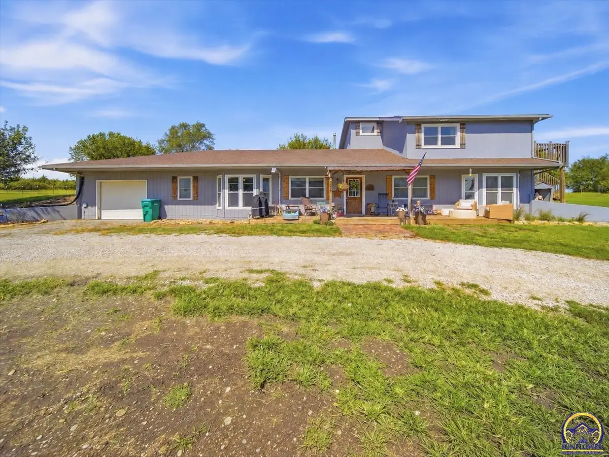 7730 NW Jennings Rd, Topeka, KS 66618 - #1