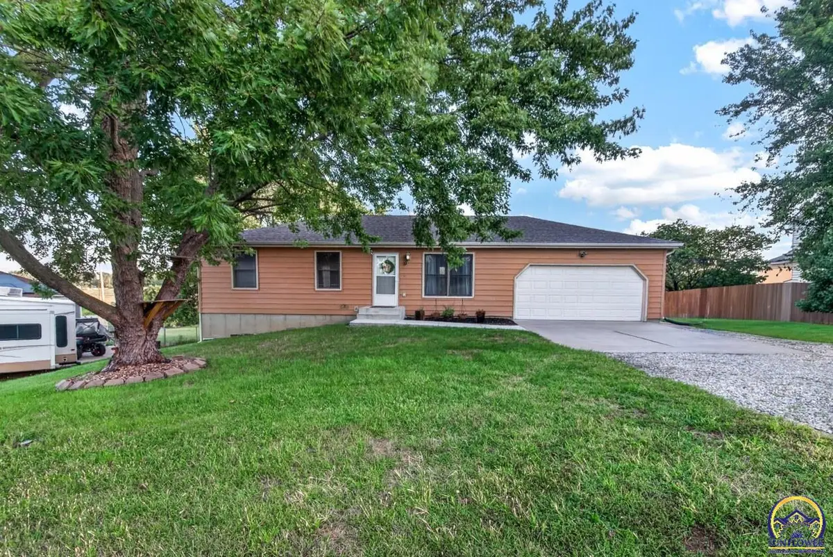 1608 NW 50th St, Topeka, KS 66618 - #1