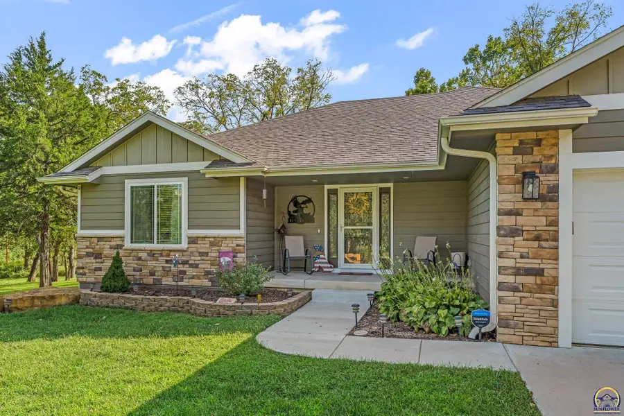 1929 SE 85th St, Wakarusa, KS 66546 - #3