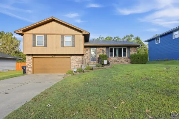 3718 SE Long St, Topeka, KS 66609