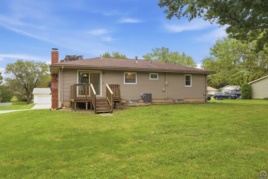 615 Sunset Ln, Overbrook, KS 66524 - #2